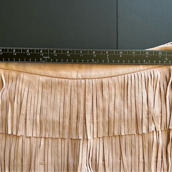 Blu Pepper Fringed Pink Suede Shorts Medium - Picture 6 of 6